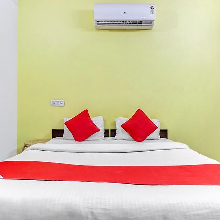 Hotel O Cozy Stay Делхи Екстериор снимка