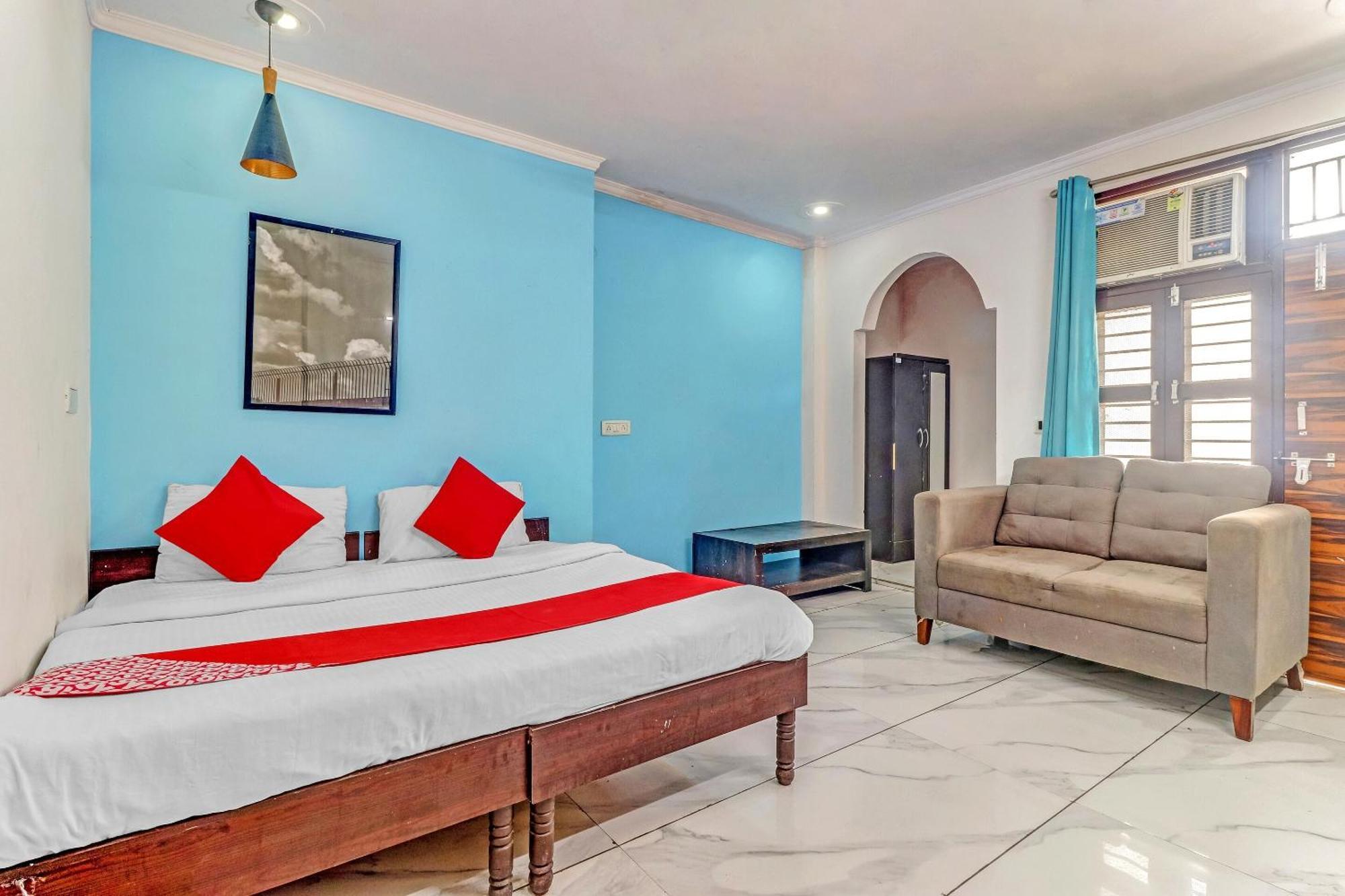 Hotel O Cozy Stay Делхи Екстериор снимка